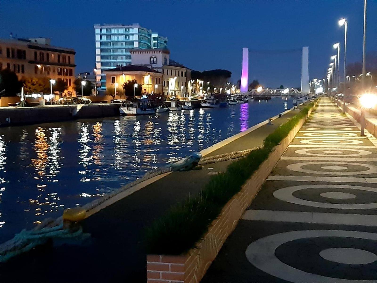 Sweet Home Fco Airport Roma Фьюмичино Экстерьер фото